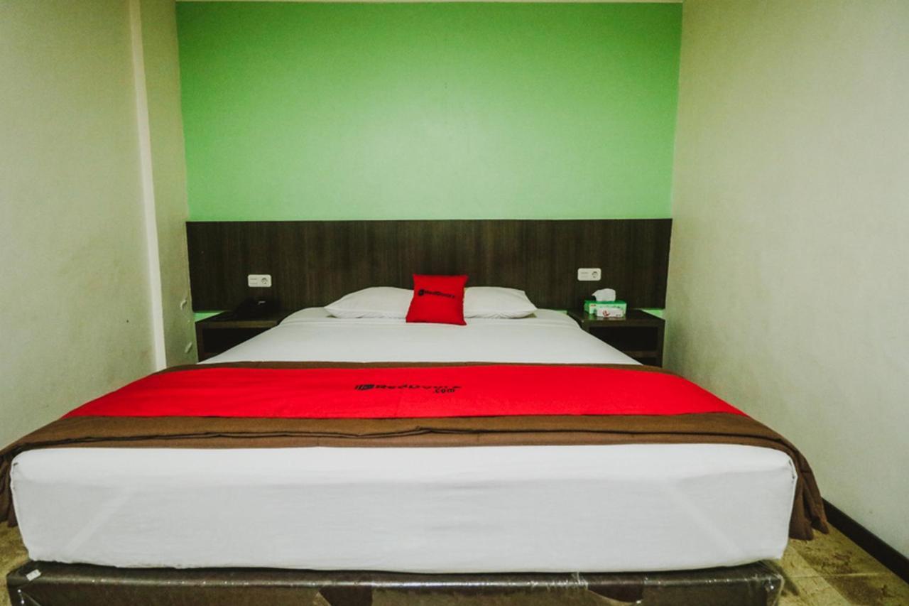 Reddoorz Plus Near Jambi Prima Mall Exterior foto
